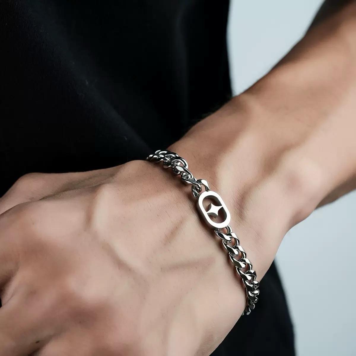 Bracelet-ខ្សែដៃ L003