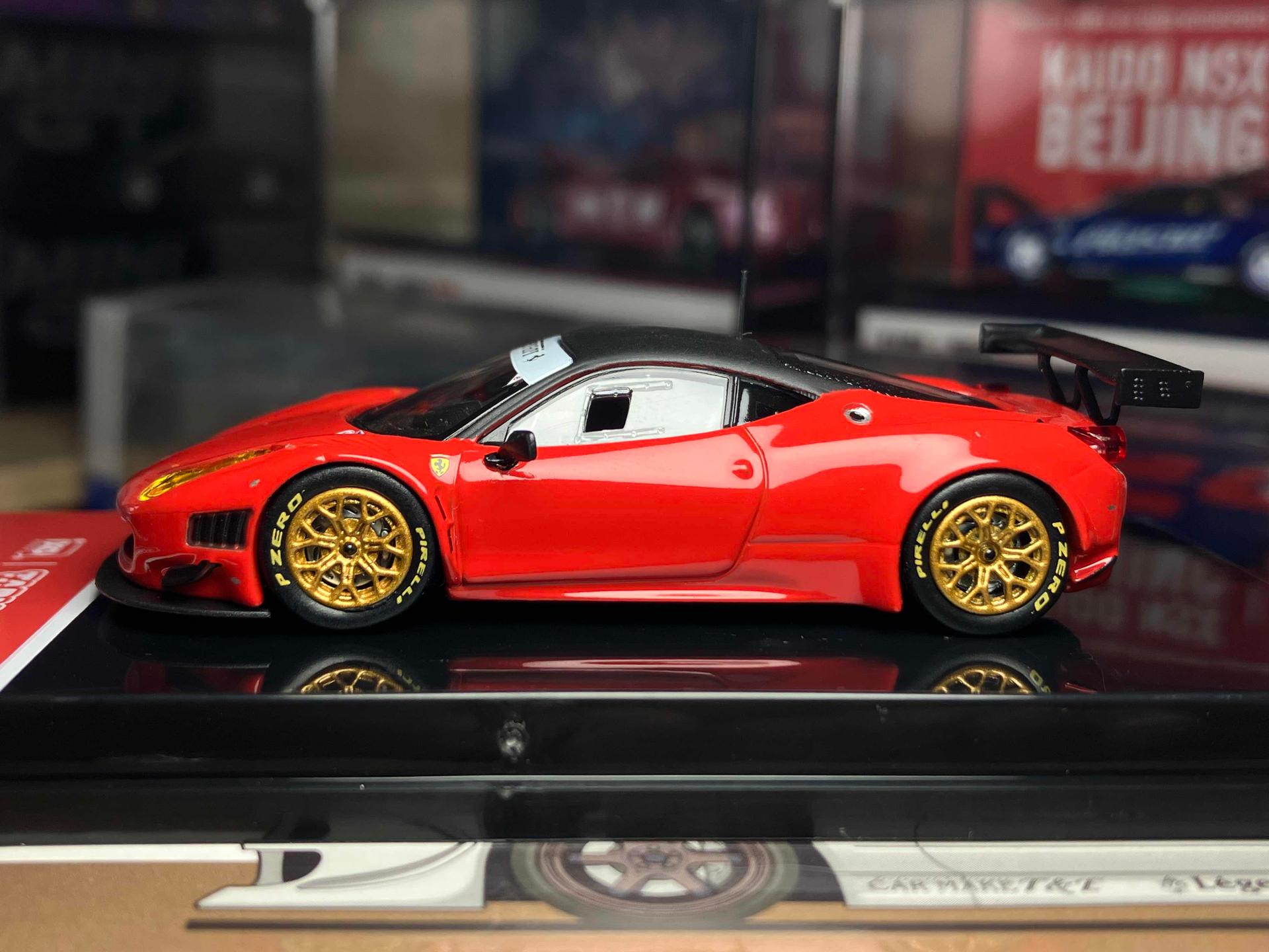 Tarmac Works 1:64 ROAD64 Ferrari 458 Italia GT3 Red T64R-073-RE
