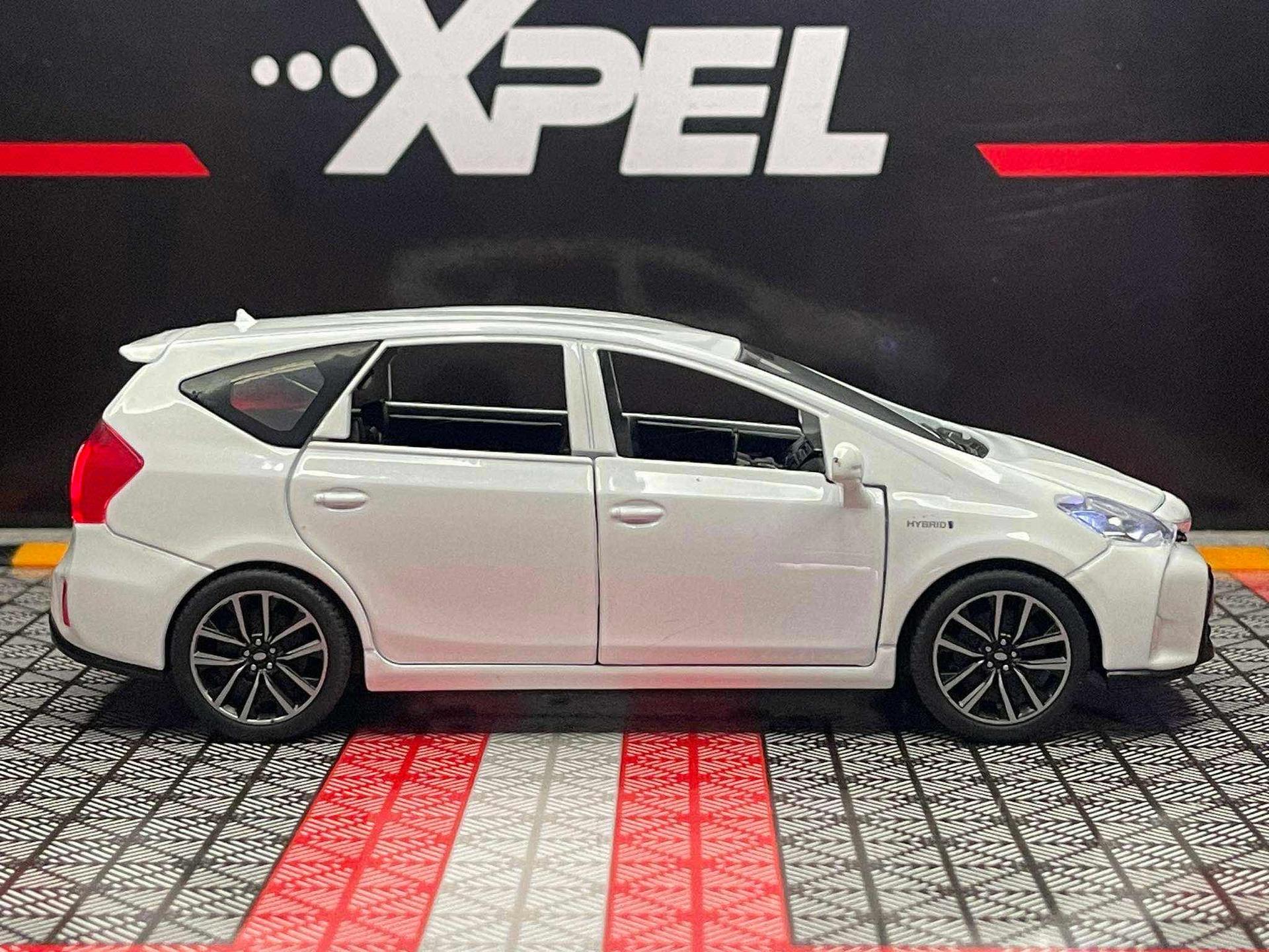 Toyota Prius V