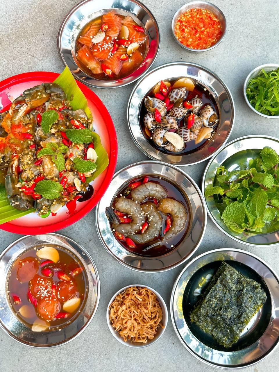 ឈុតក្ដាមពងជ្រក់-គ្រឿងត្រាំទឹកសុីអុីវ