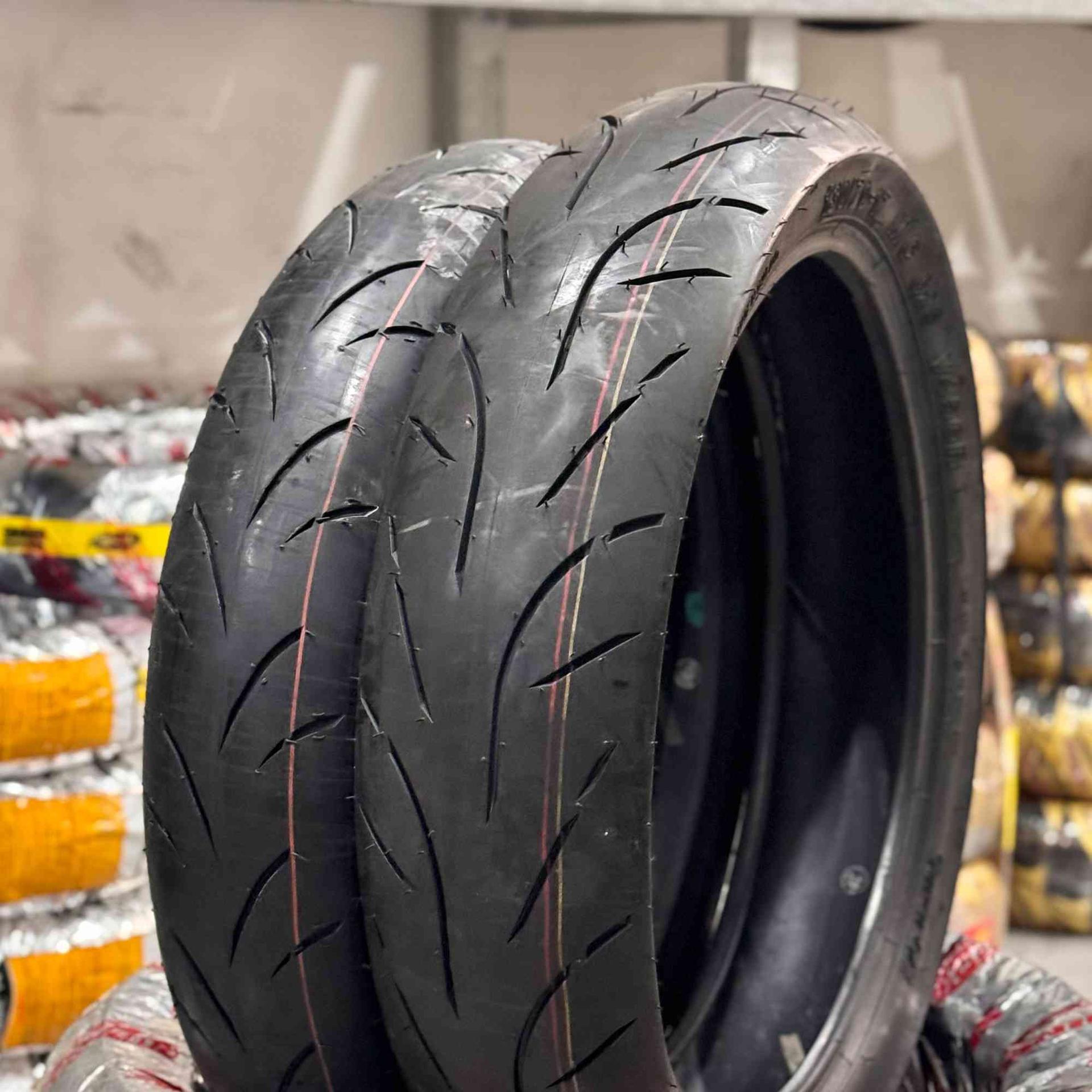 VRM456 (STREET TIRE)