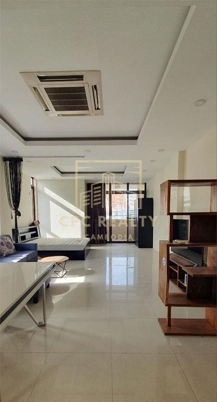 1 Living Room 400$