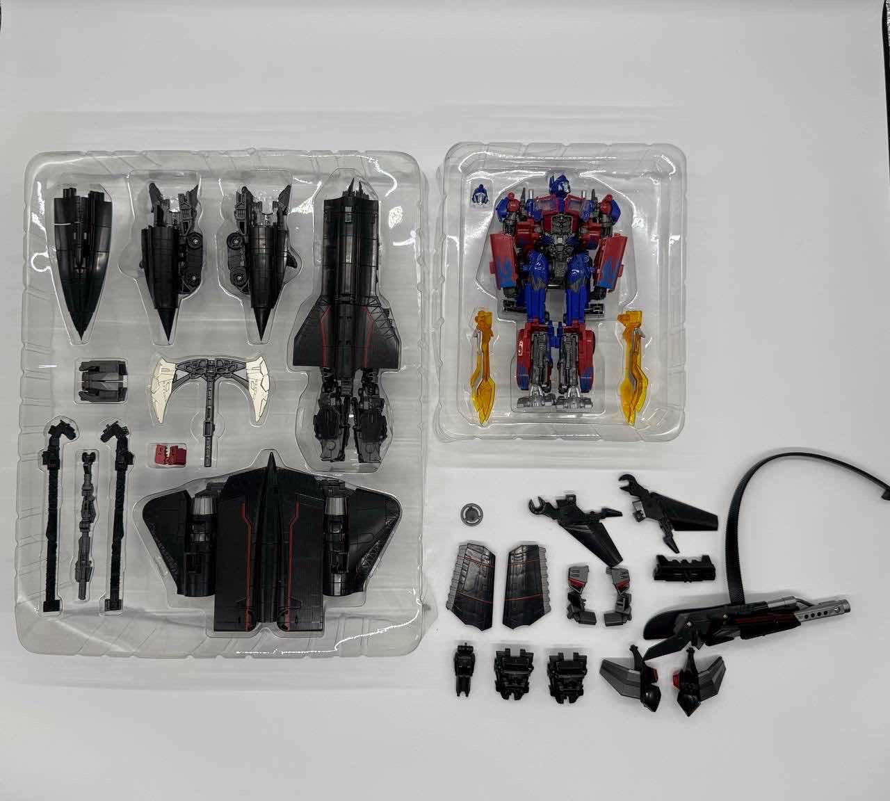 Optimus Prime x Jetfire 