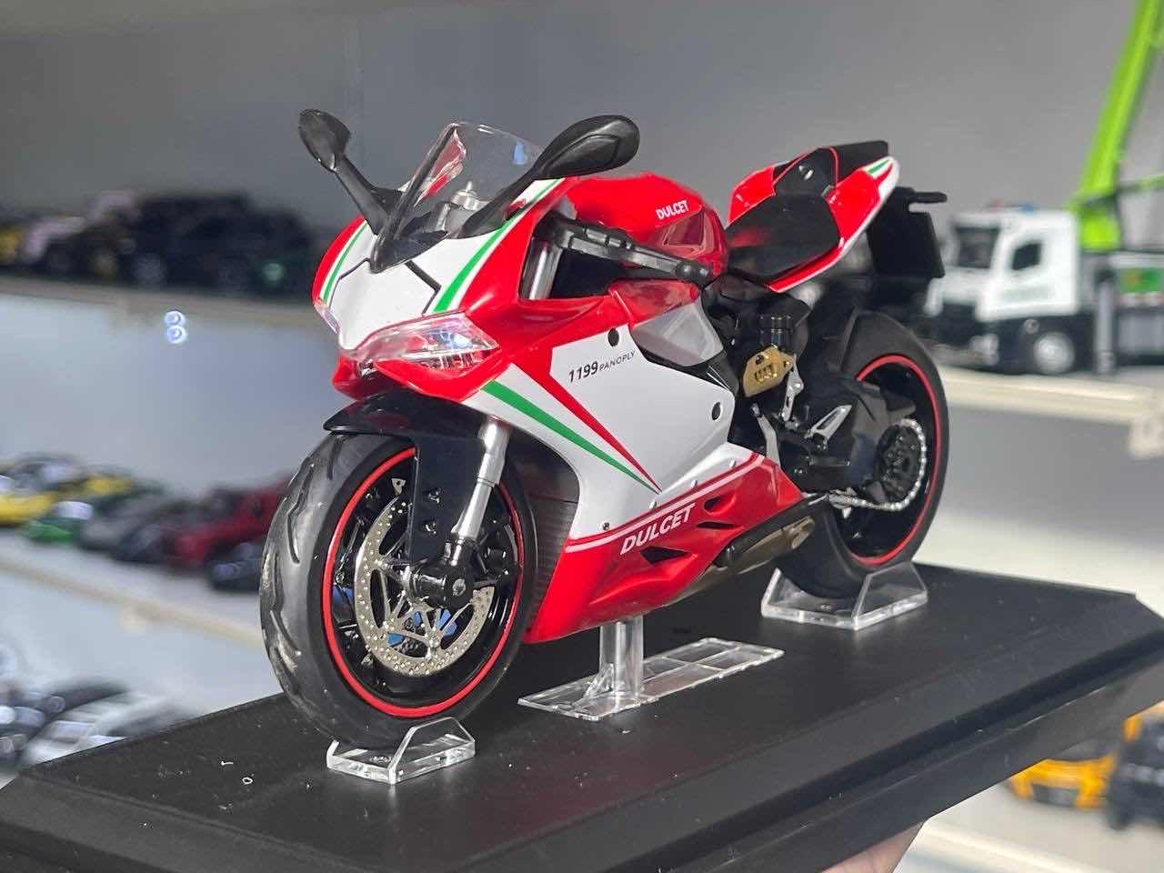 Dugatti Panigal