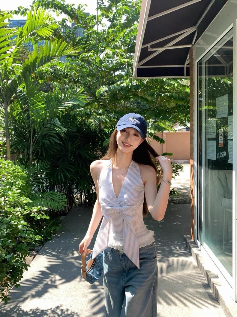 π halter top
