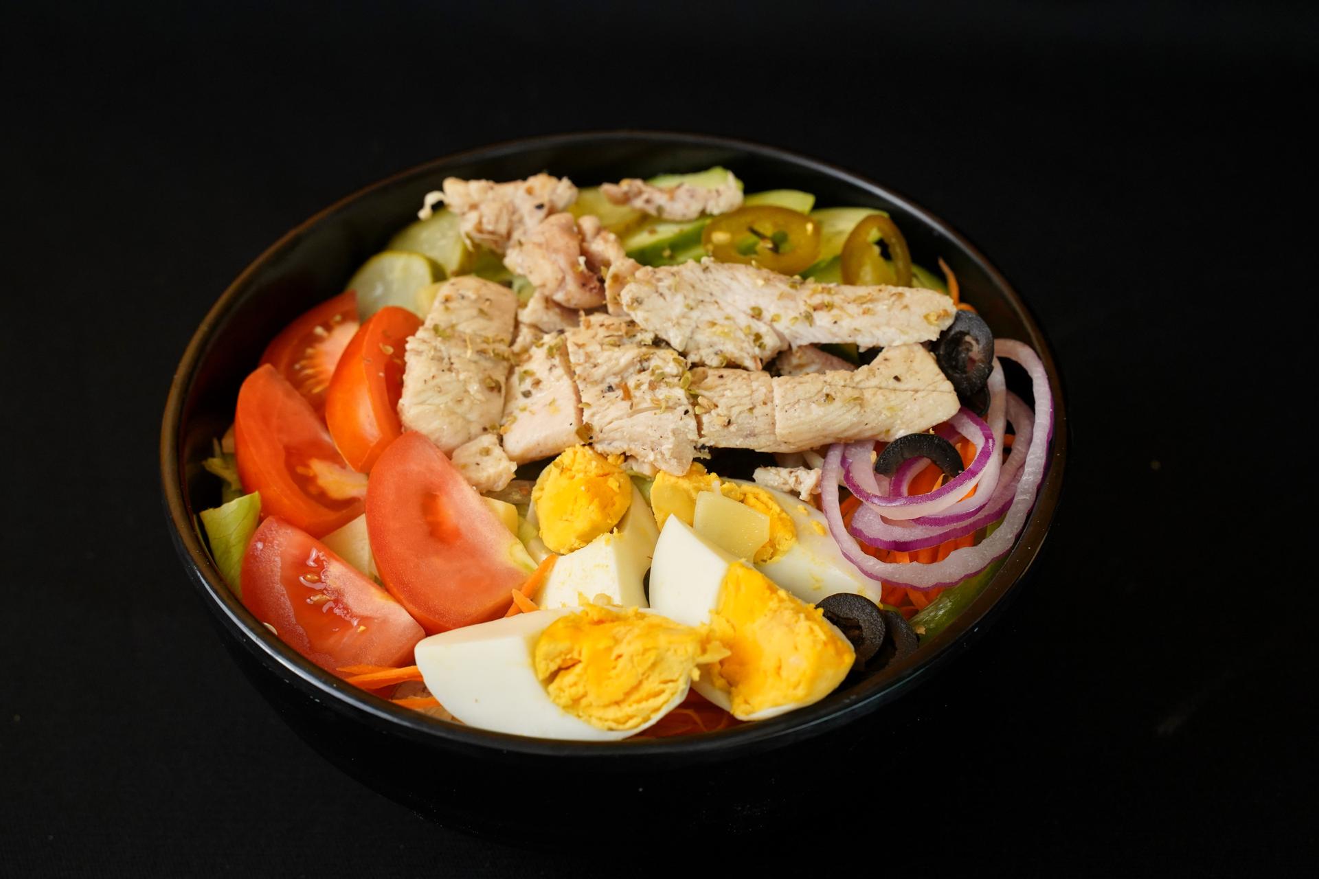 Roasted Chicken with Egg Salad (សាឡាតសាច់ទ្រូងមាន់អាំង និងពងមាន់ស្ងោ)