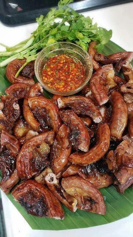 ពោះជ្រូក អាំងអំបិលម្ទេស / 椒盐烤五花肉