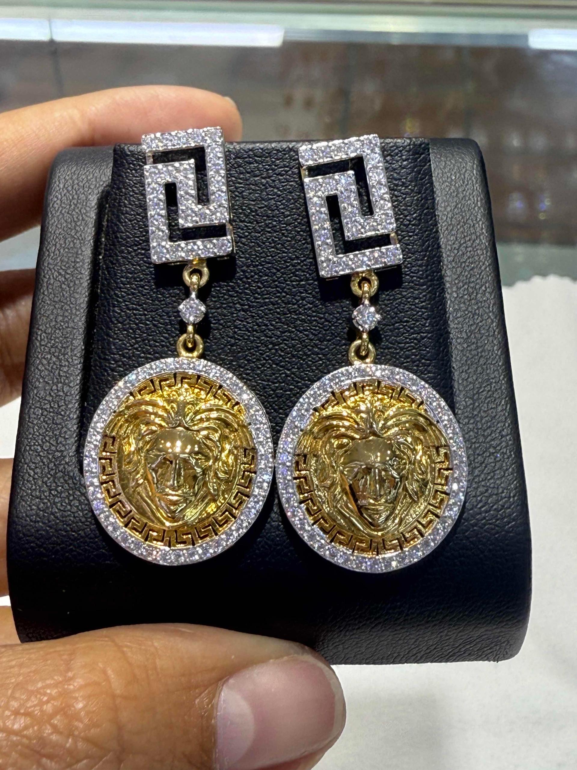 ក្រវិល​ brand 