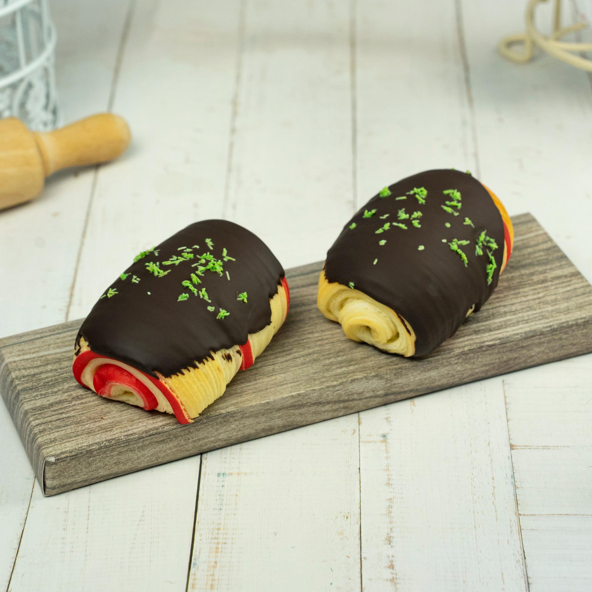 Choco Roll With Nuts