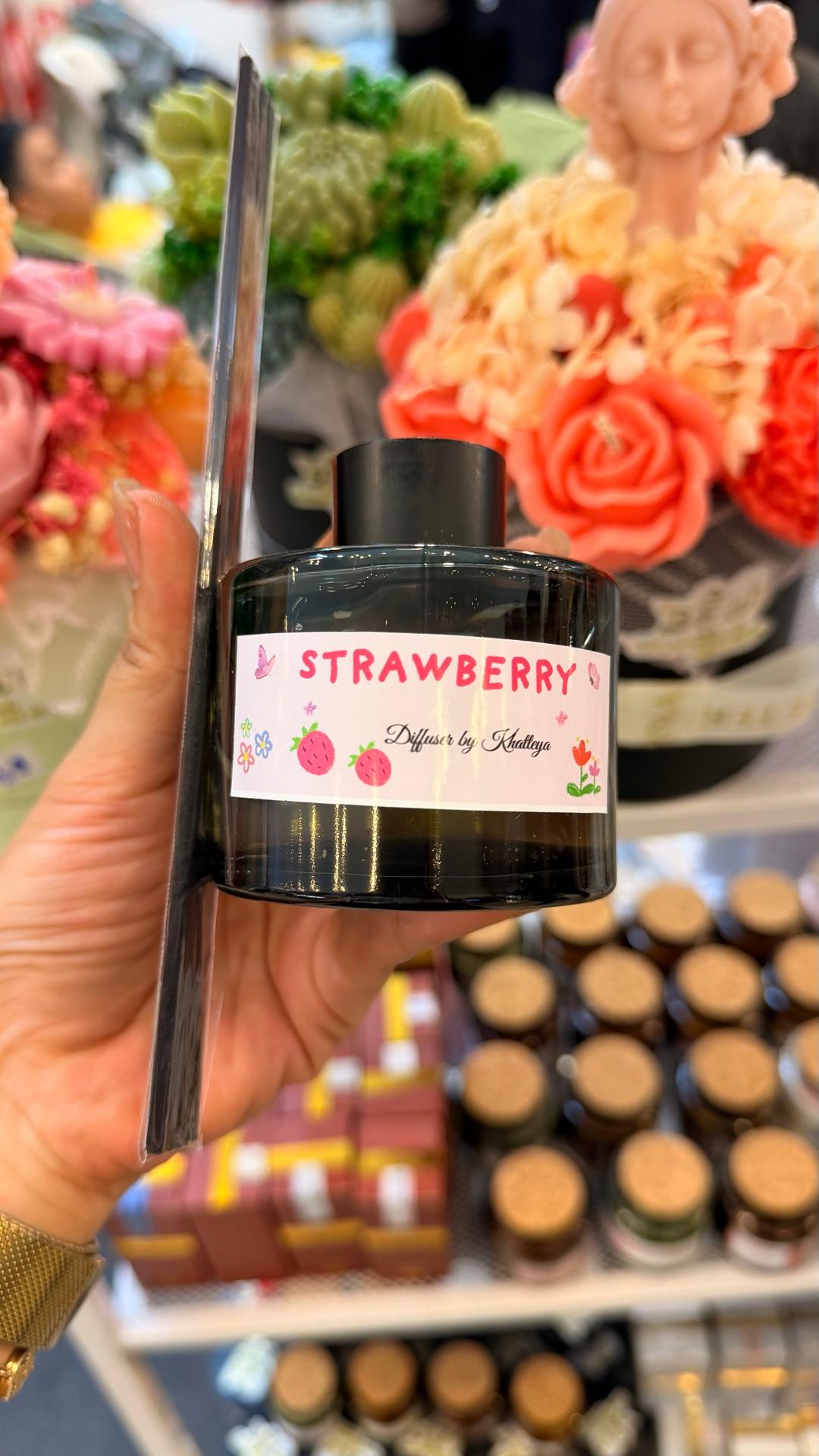 Strawberry diffuser 100ml