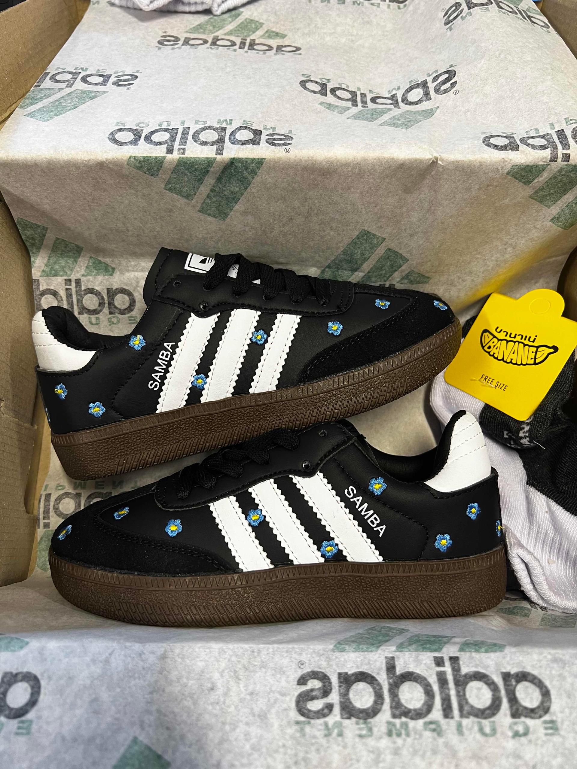 Samba Floral Blackwhite