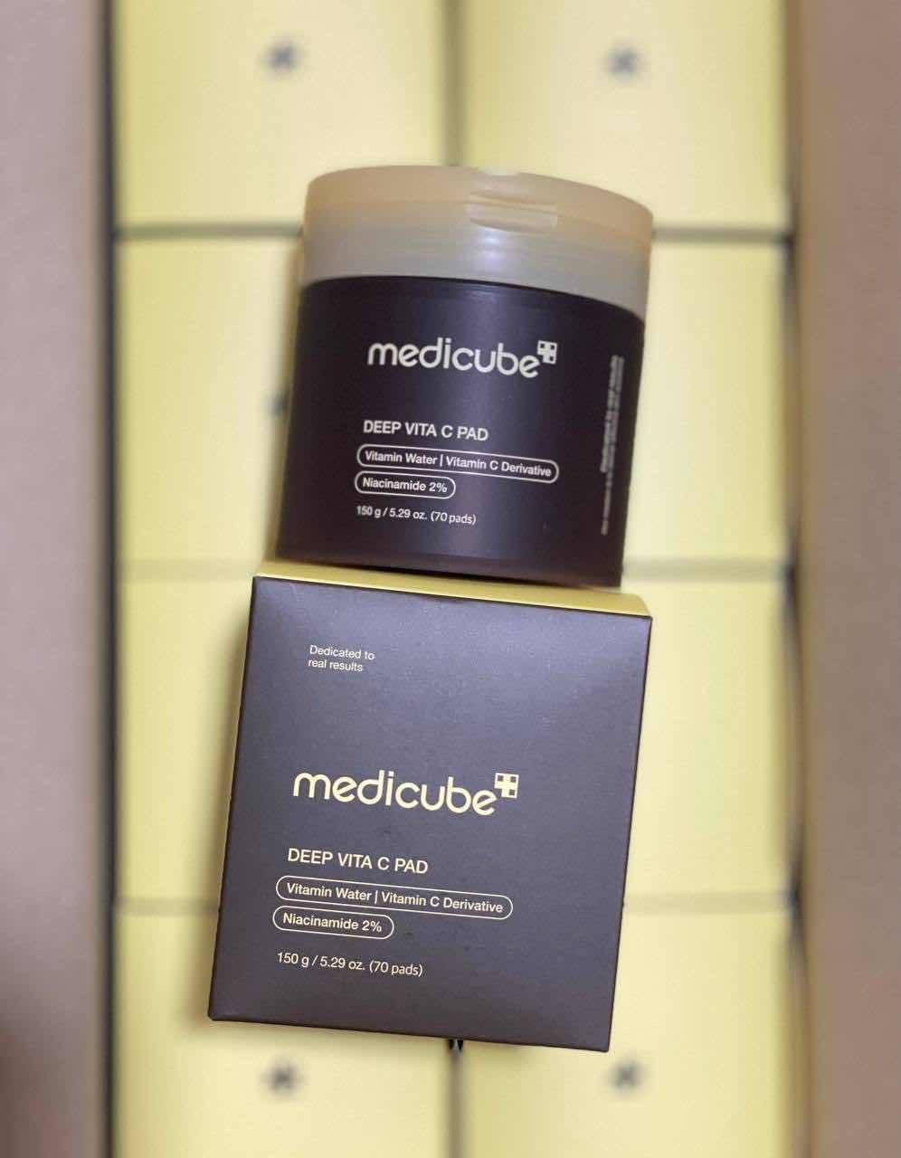 Medicube Deep Vita C Pads