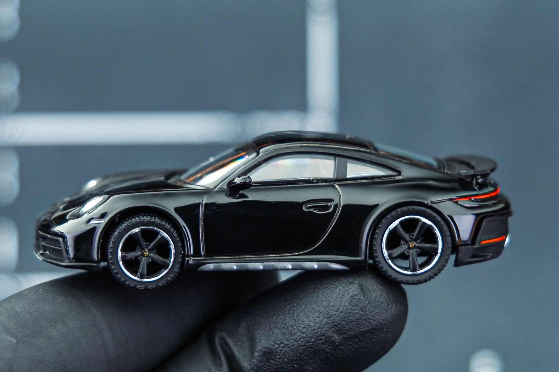1/64 Porsche 911 Dakar⚫️(Black)