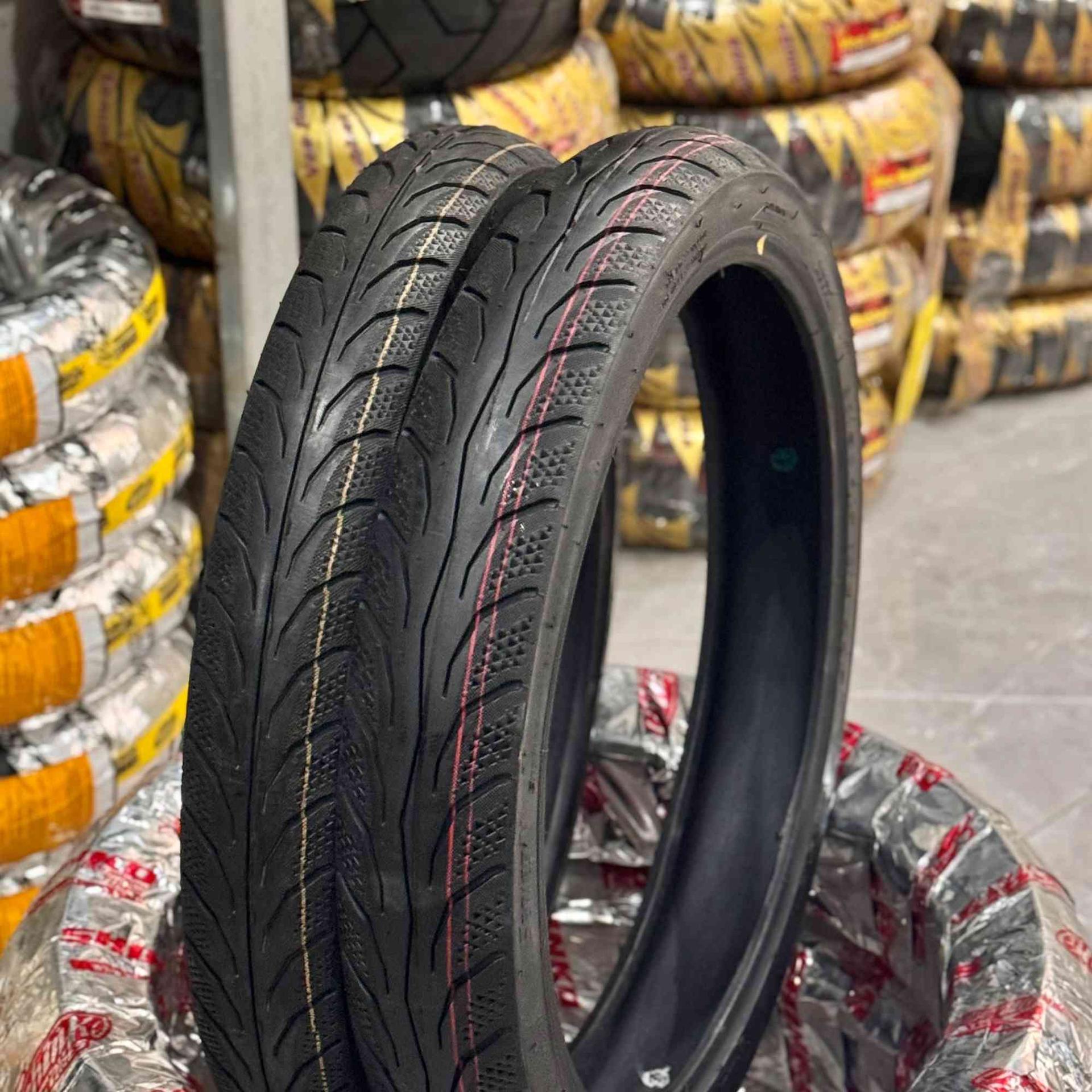 VRM419 (STREET TIRE)