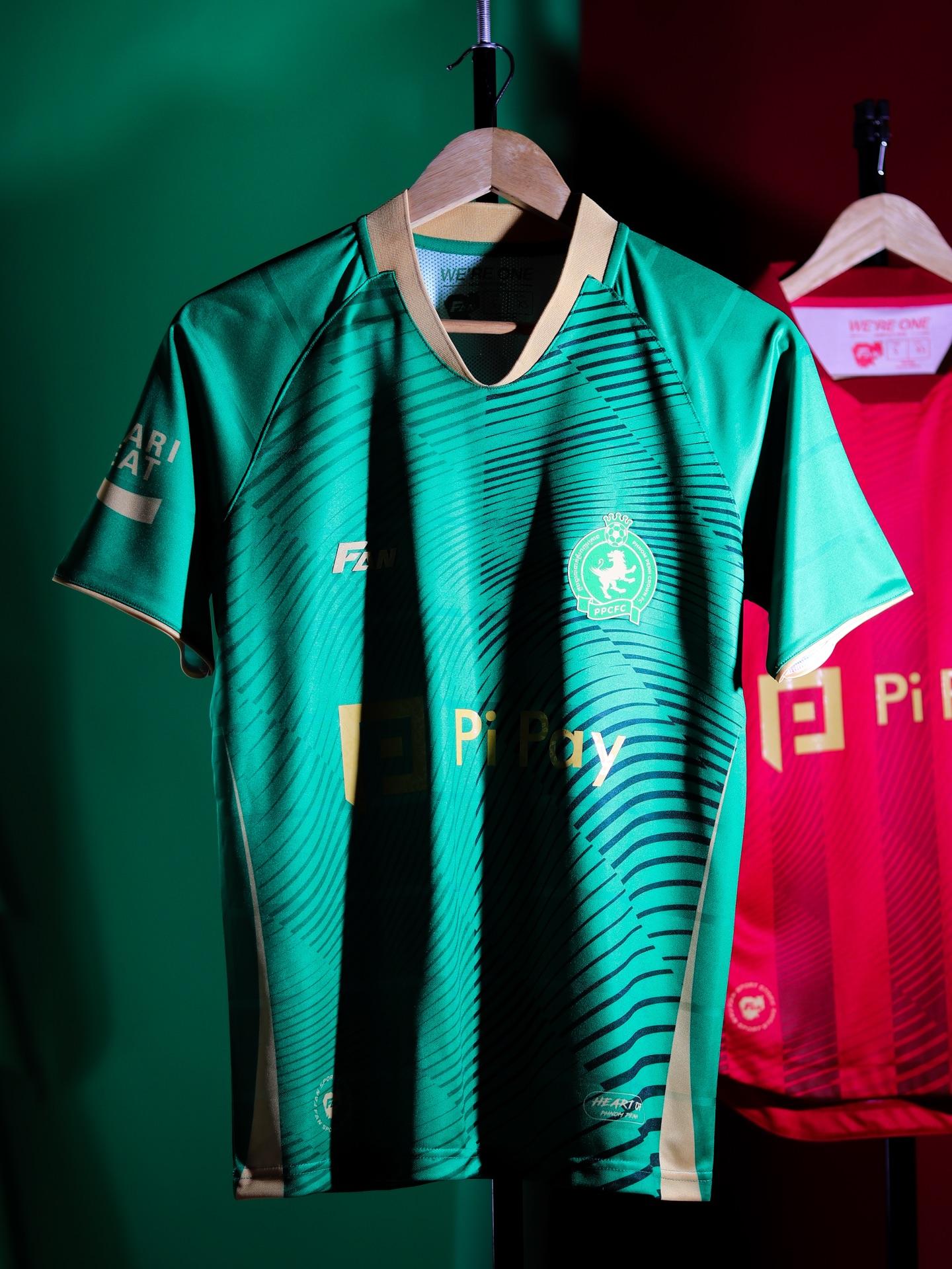 Phnom Penh Crown away kit 25/26