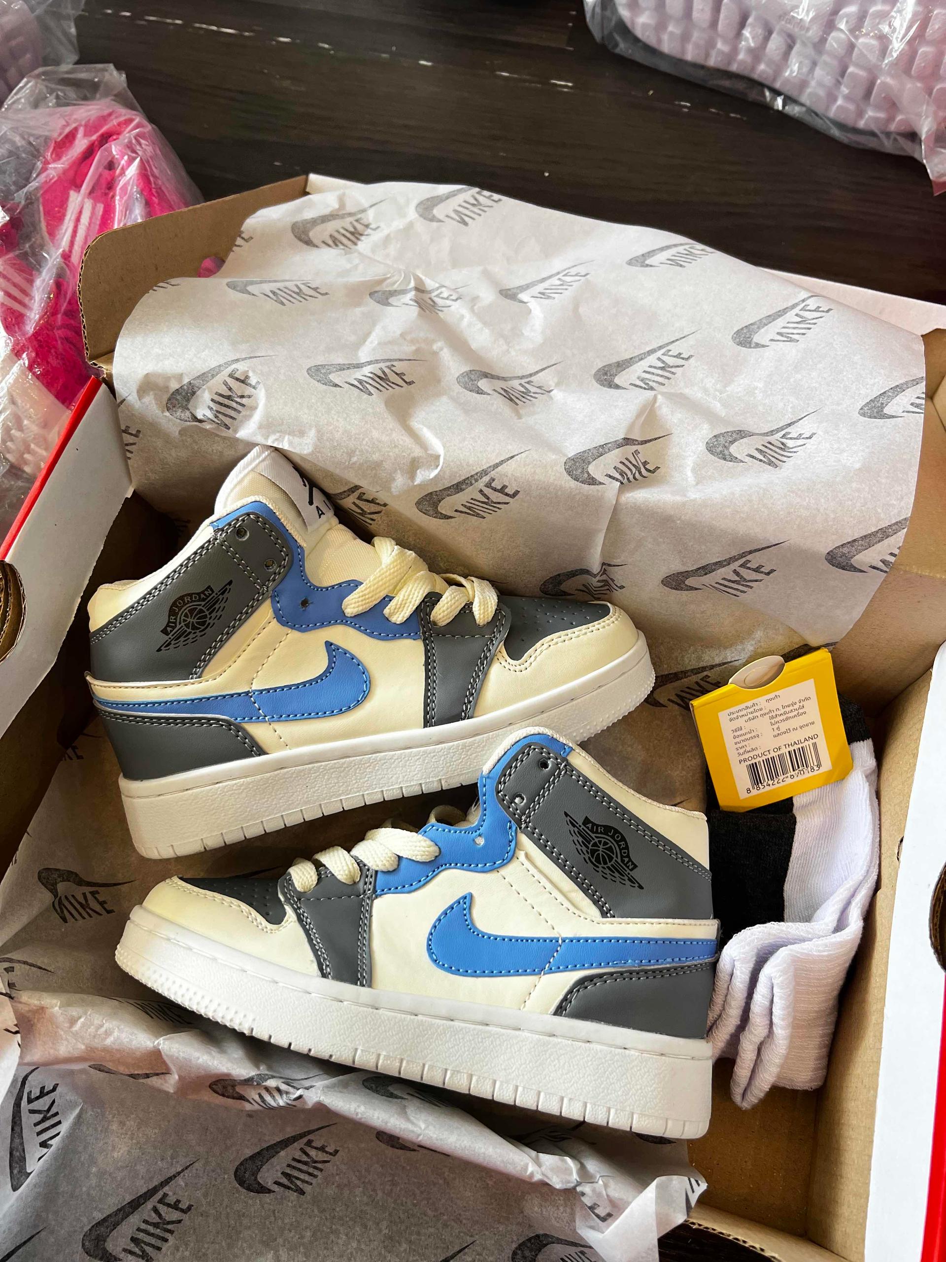 Jordan 1 កវែង