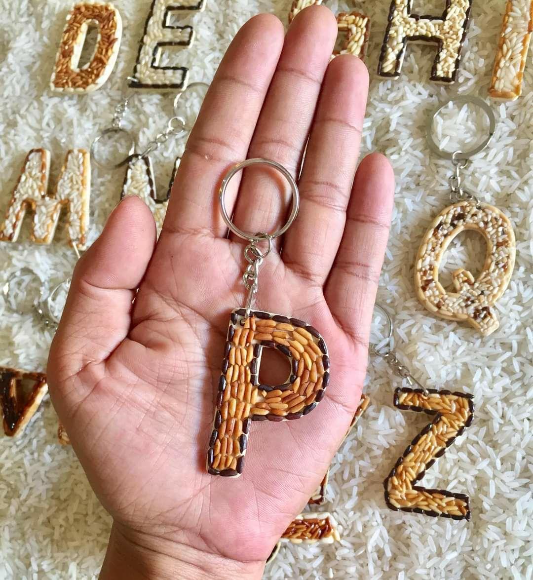 បន្តោងសោ (Rice Keychains)