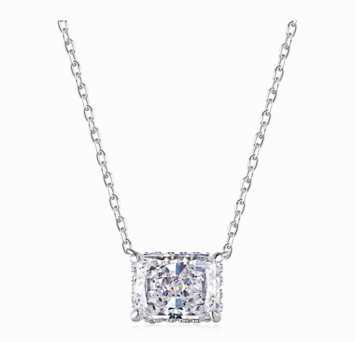 Icônic Crystals  Radiant Cut Solitaire Pendant