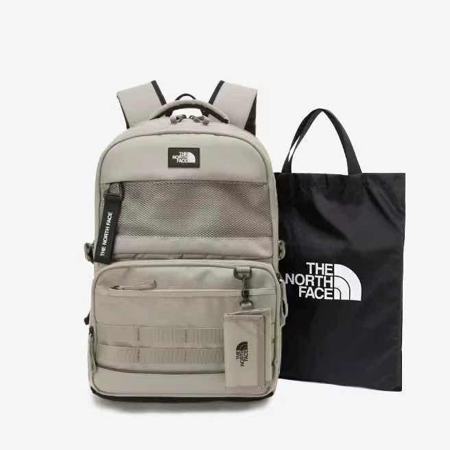 The Northface ពណ៌កាកអំពៅ