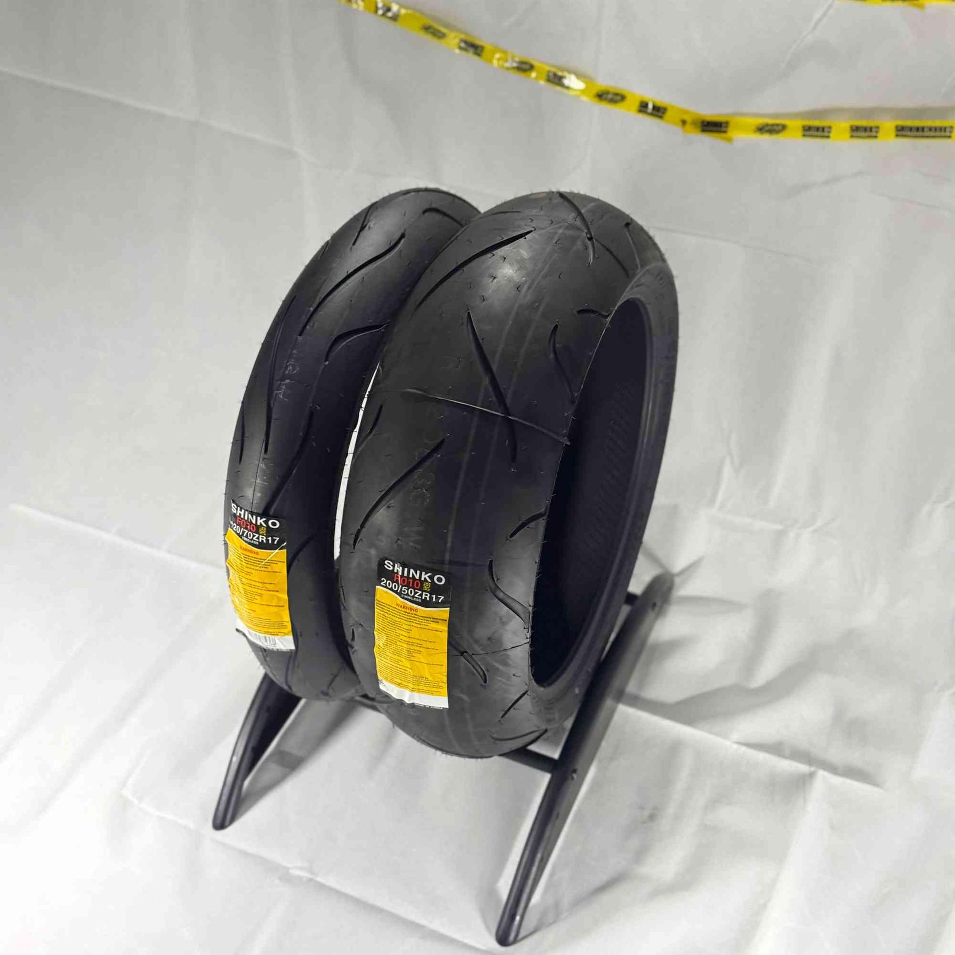 SR010 SERIES (SPORT TIRE)