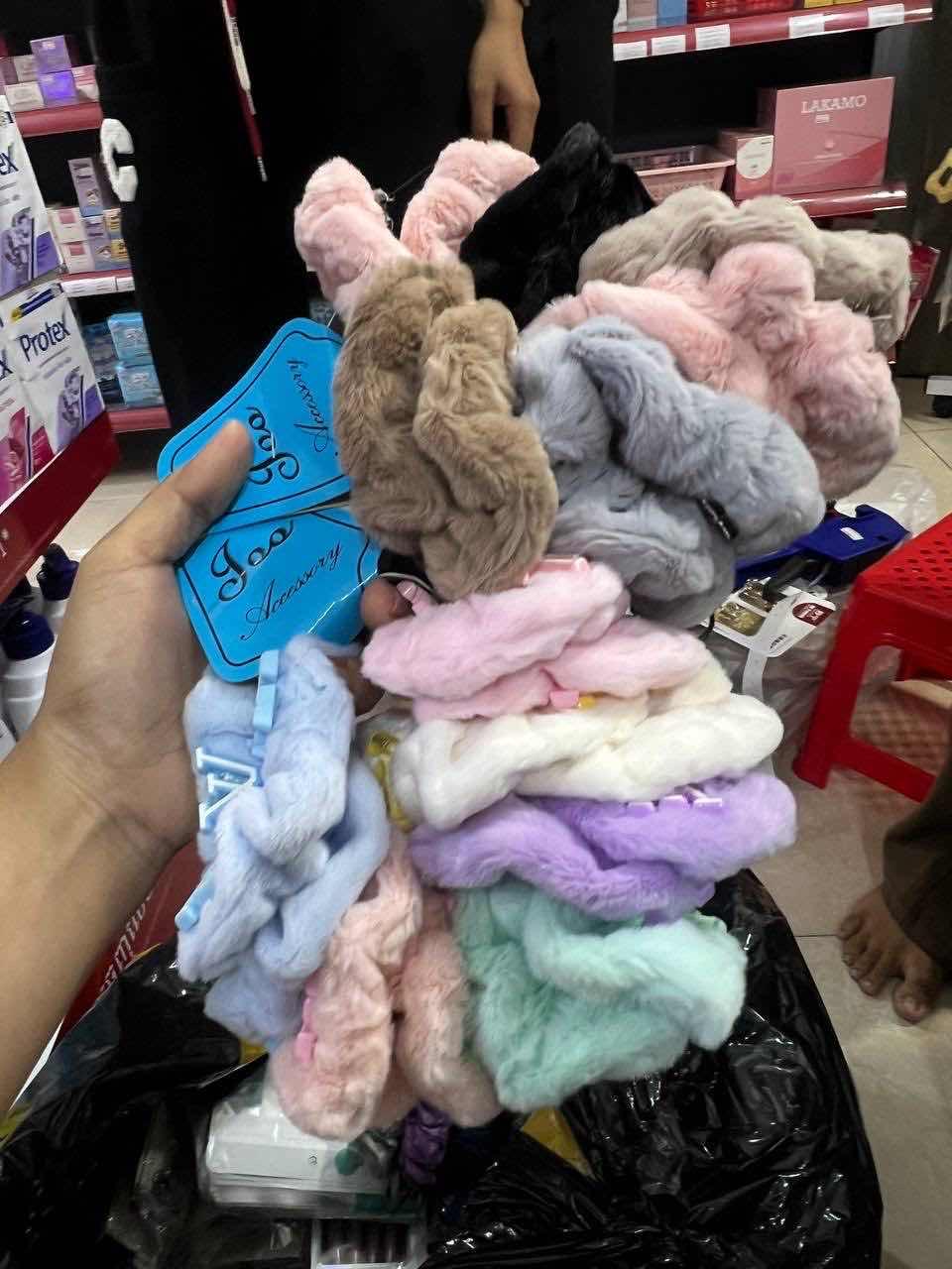 បូរចងសក់ 