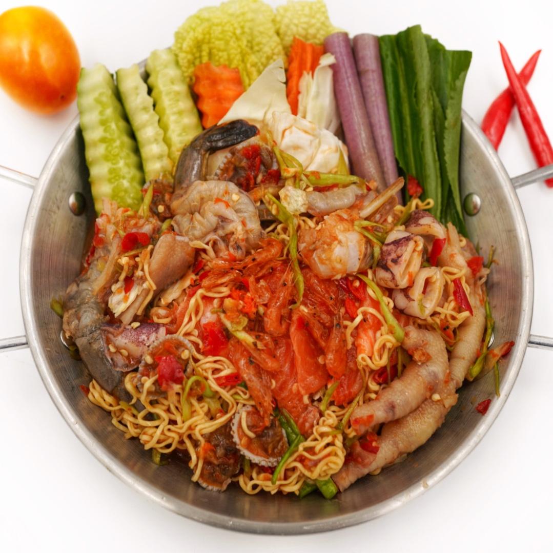 បុកមីគ្រប់មុខ