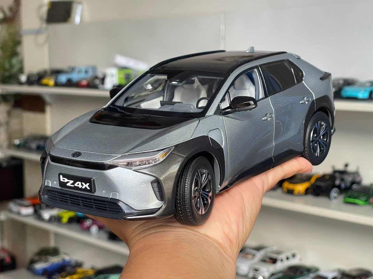 Totota Bz4x  ( License car )