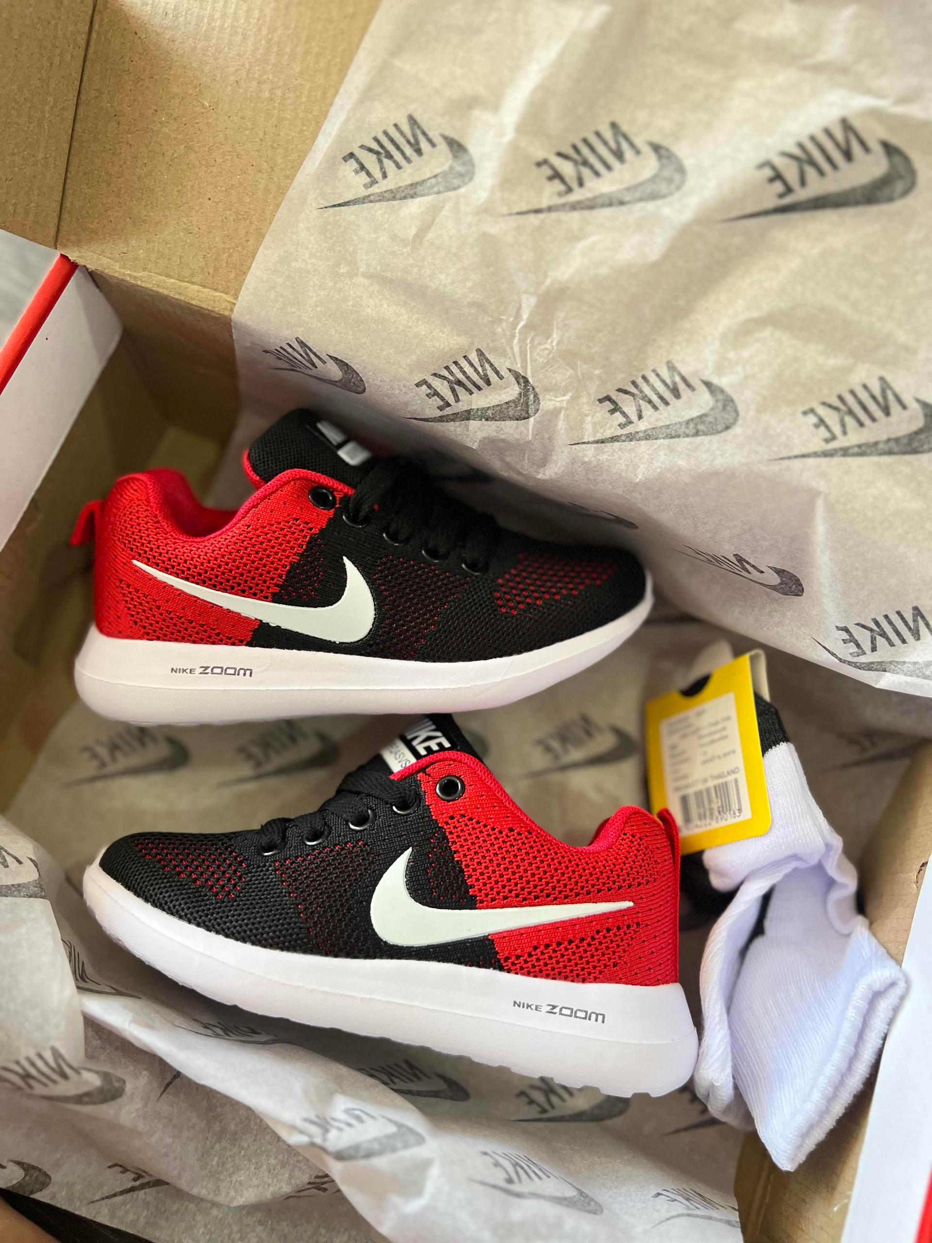 Nike Zoom Black/Red