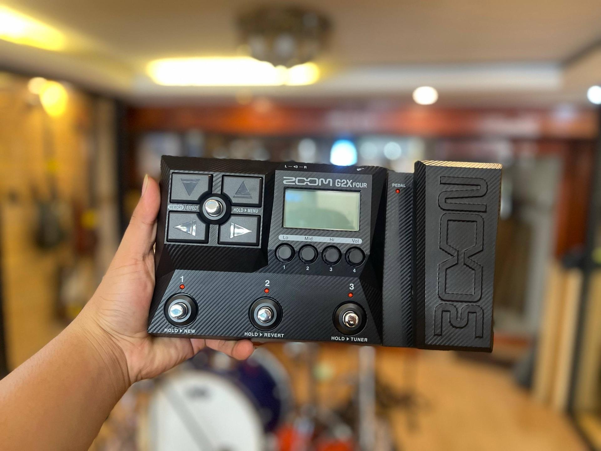 🎸🔥 Zoom G2X Four Multi-Effects Processor (មួយទឹកស្អាត) 🔥🎸
