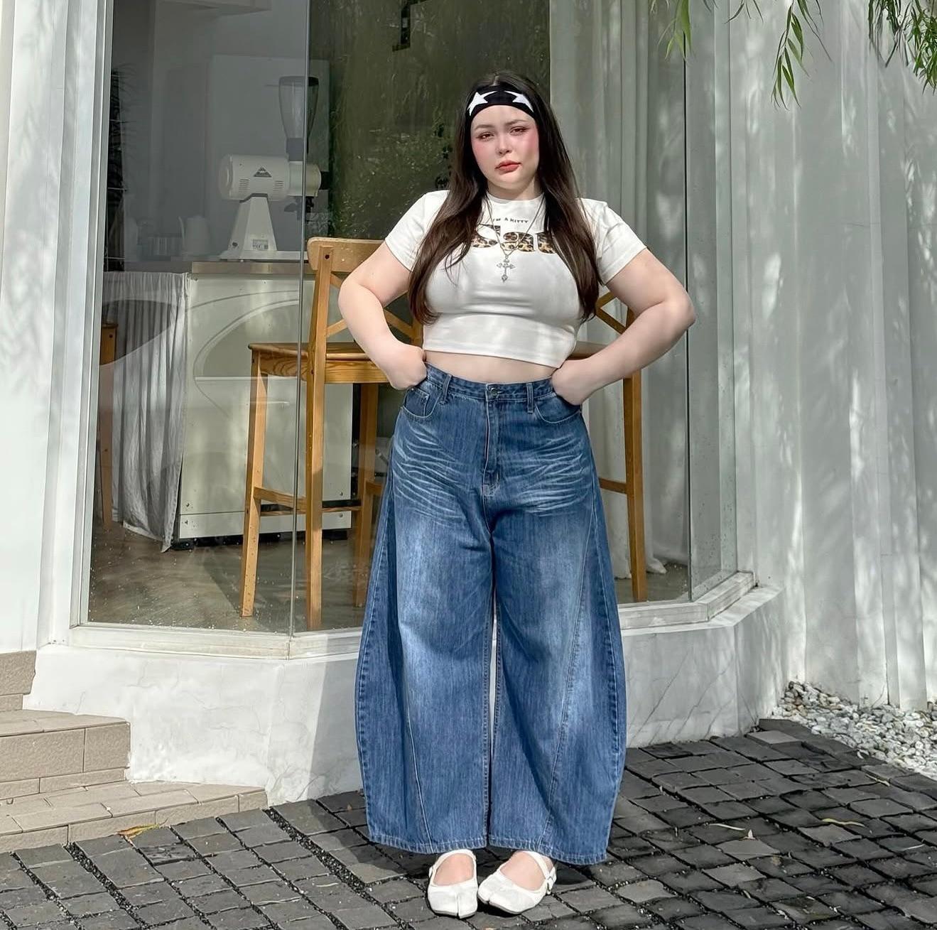 Baggy jeans/ balloons