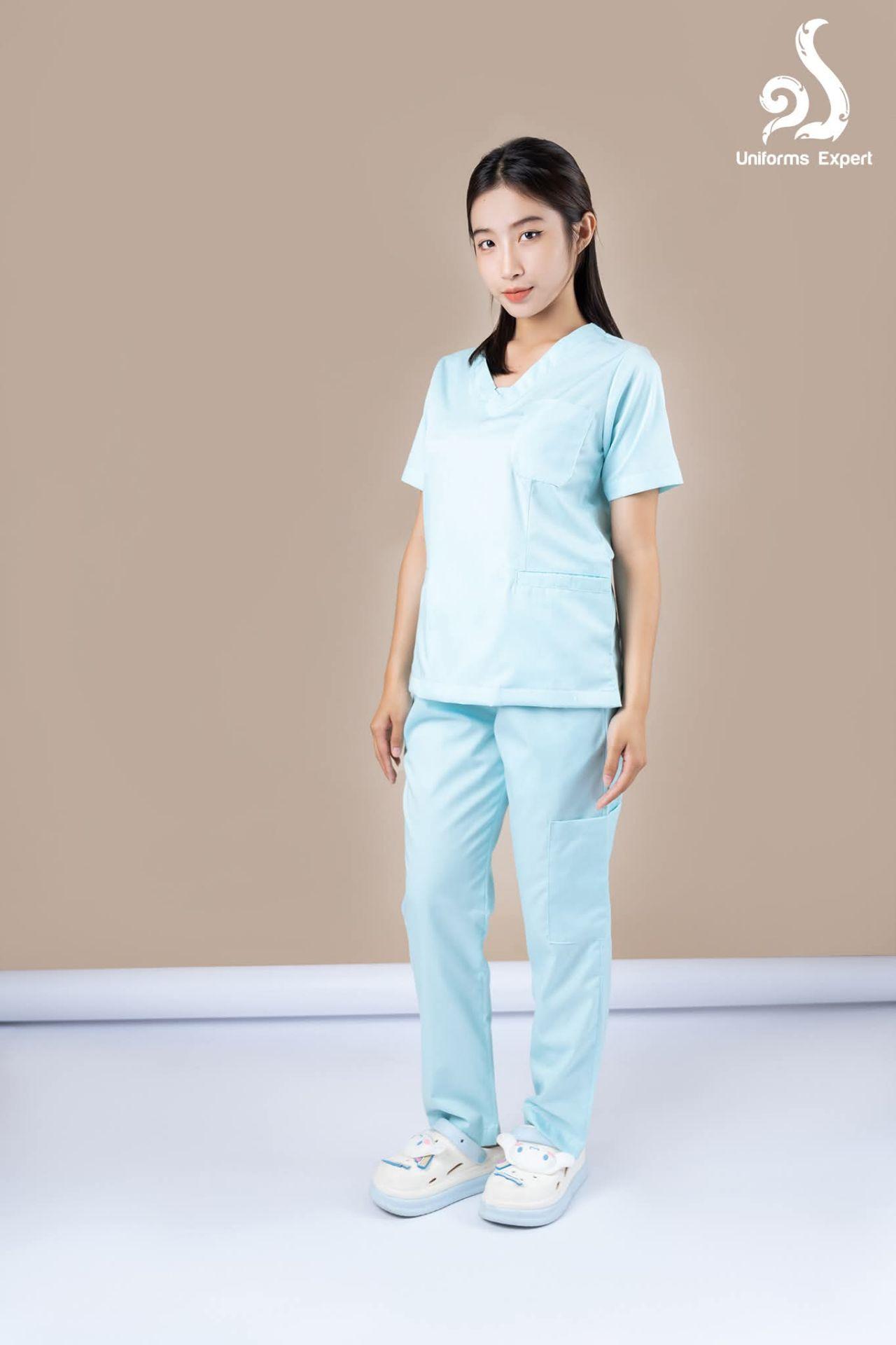 VIPឈុតនារីពណ៍ហ្កិចស្រាល - 
CI women scrubs turquoise color