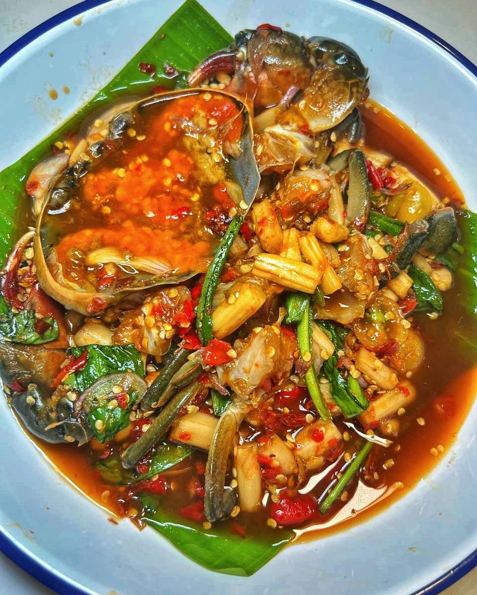 បុកក្រអៅឈូកក្ដាមពង