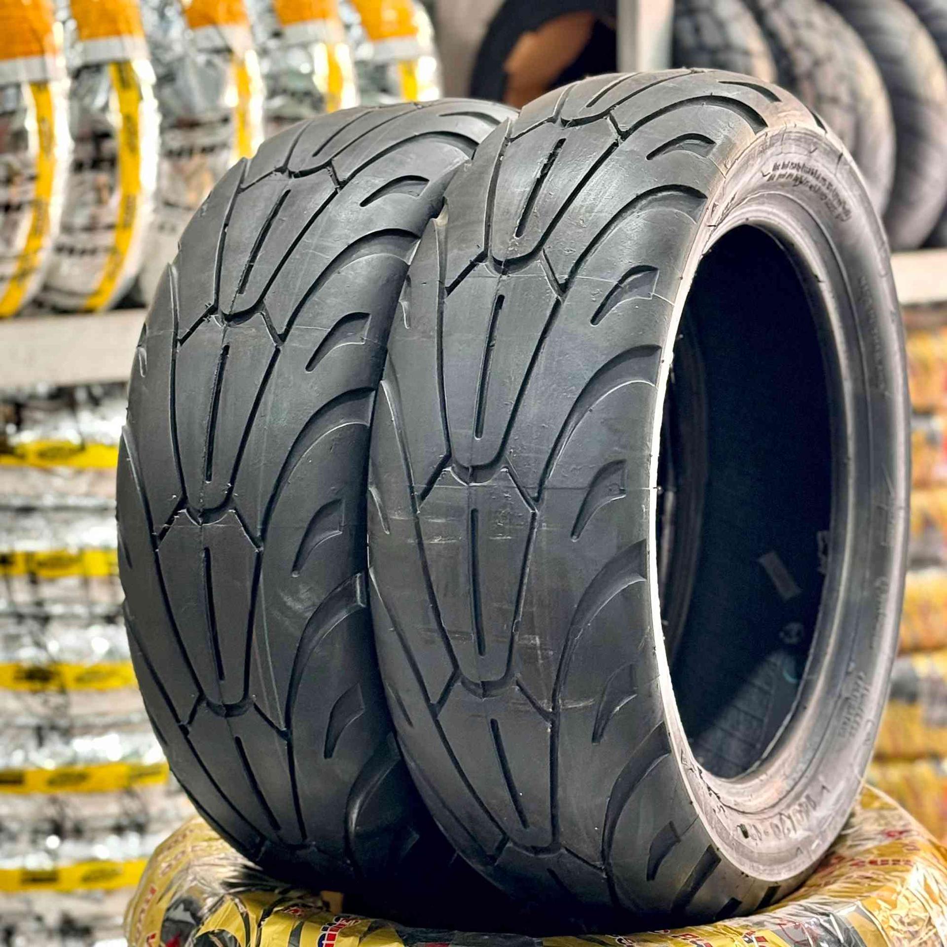 VRM155 (MAXI SCOOTER TIRE)