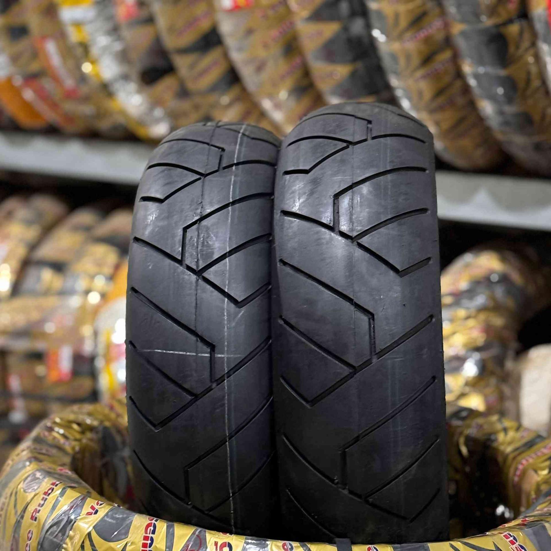 VRM119C (MAXI SCOOTER TIRE)