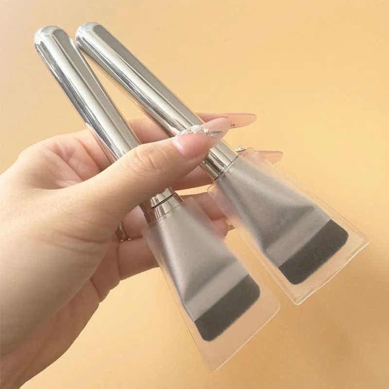 BB cream & Foundation Brush