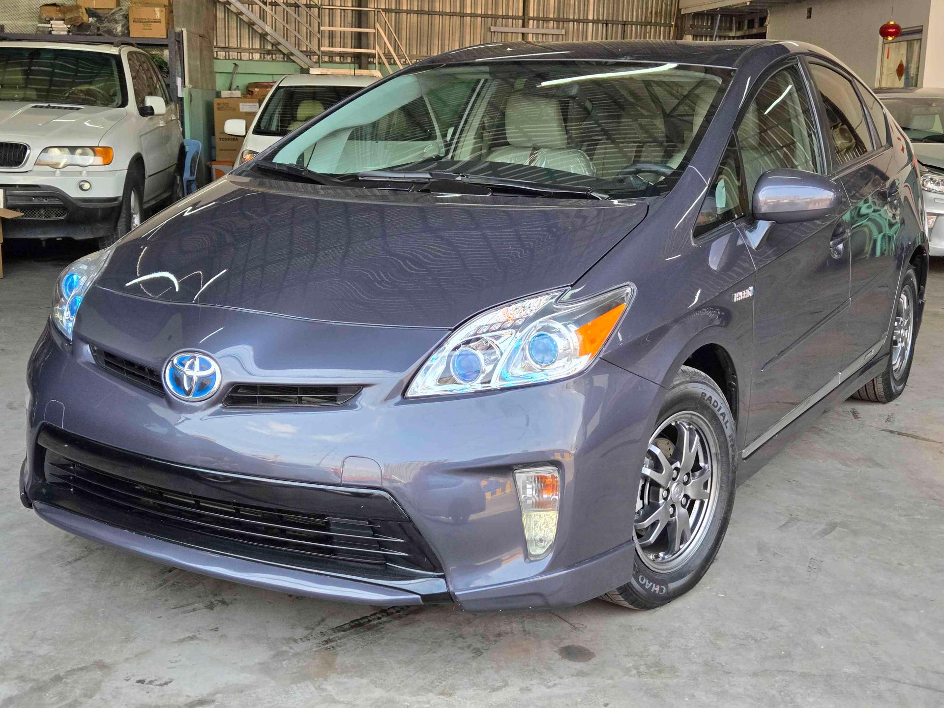 Prius 2012 OPT.3 ក្នុងស