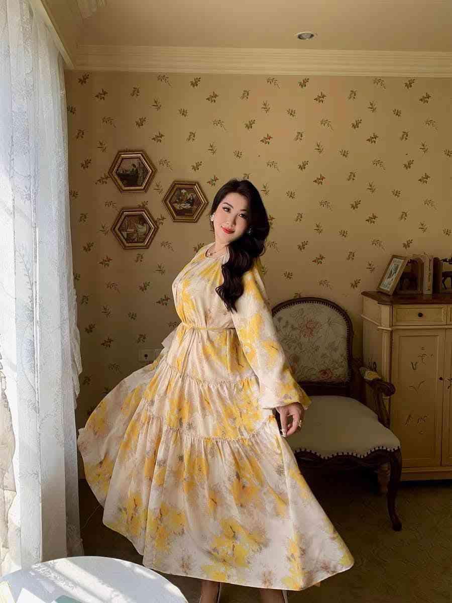 រ៉ូបសារ៉ូលឿង