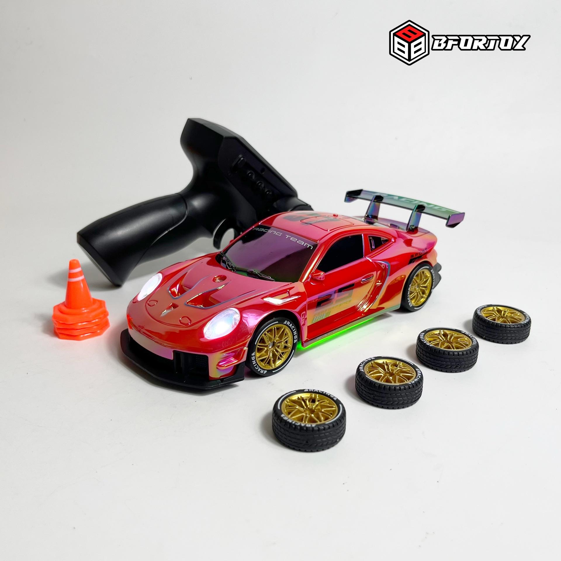 ឡានបញ្ចា Drift Rc ទំហំ 1/24 - Porsche