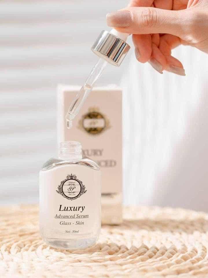 Luxury សេរ៉ូម