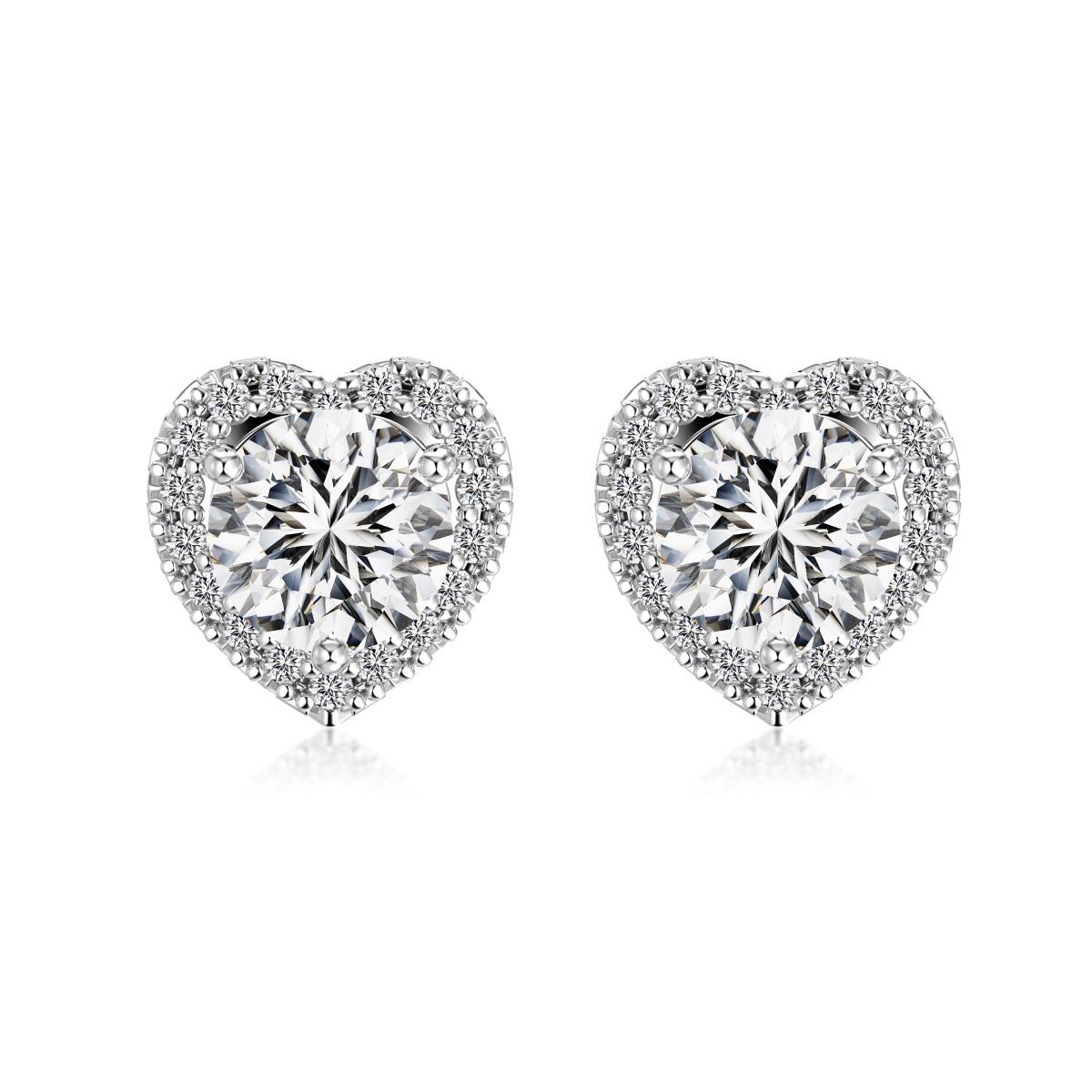Icônic Crystals Elevated Heart Stud Earrings