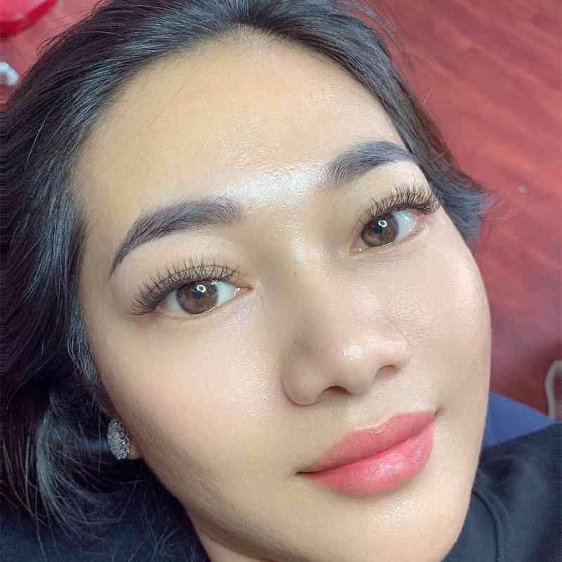 តរោមភ្នែកធម្មជាតិ
