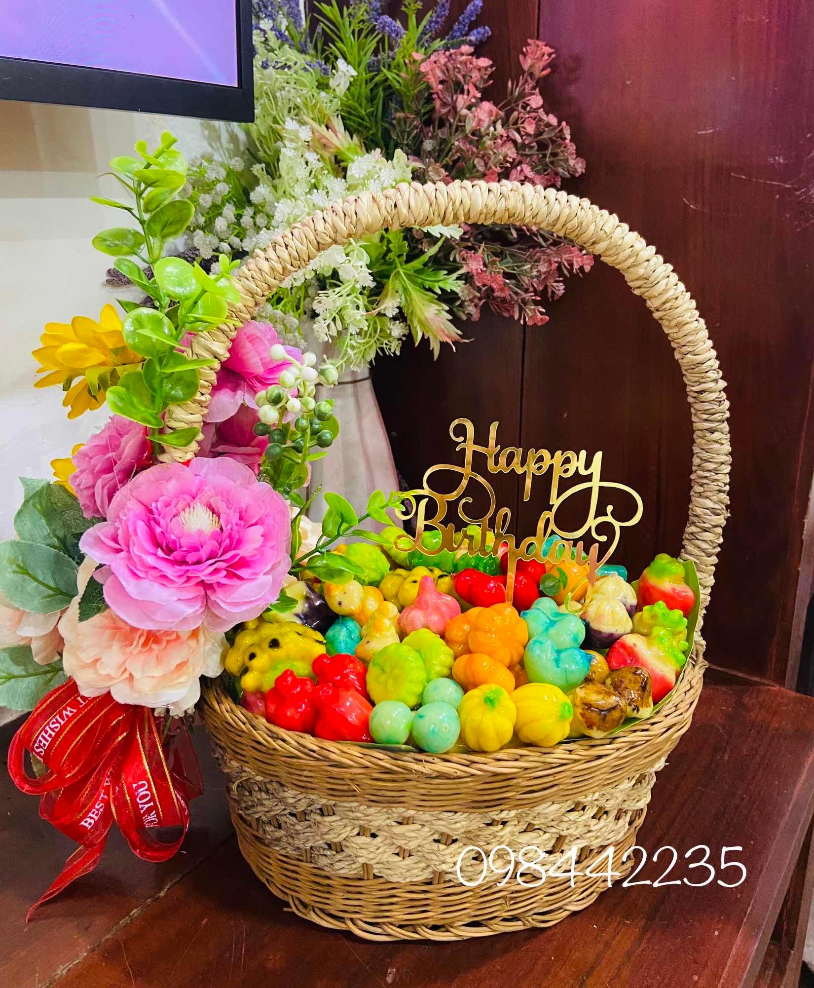 Eកន្រ្តក់ផ្លែឈើចំរុះ 