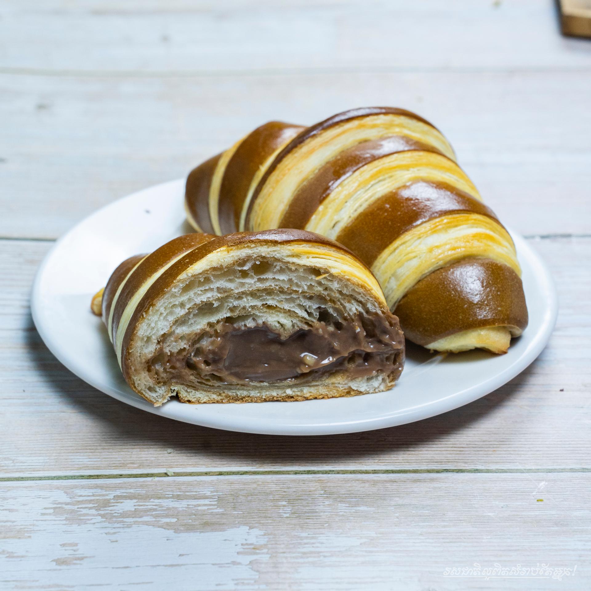 Chocolate Croissant 1pcs