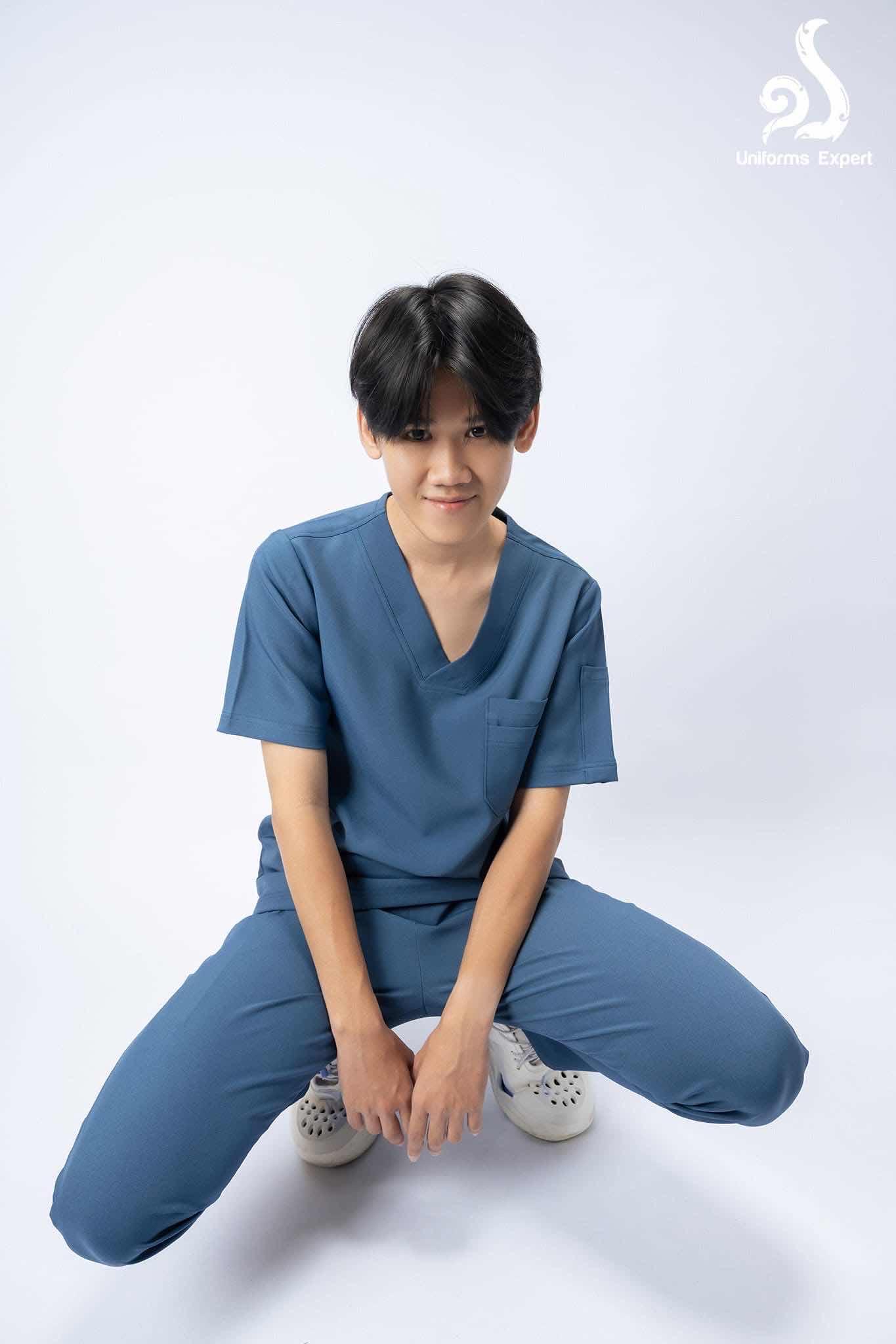 VIPឈុតបុរសពណ៍ សំបកឪឡឹក - Nurse set for men Caribbean blue color