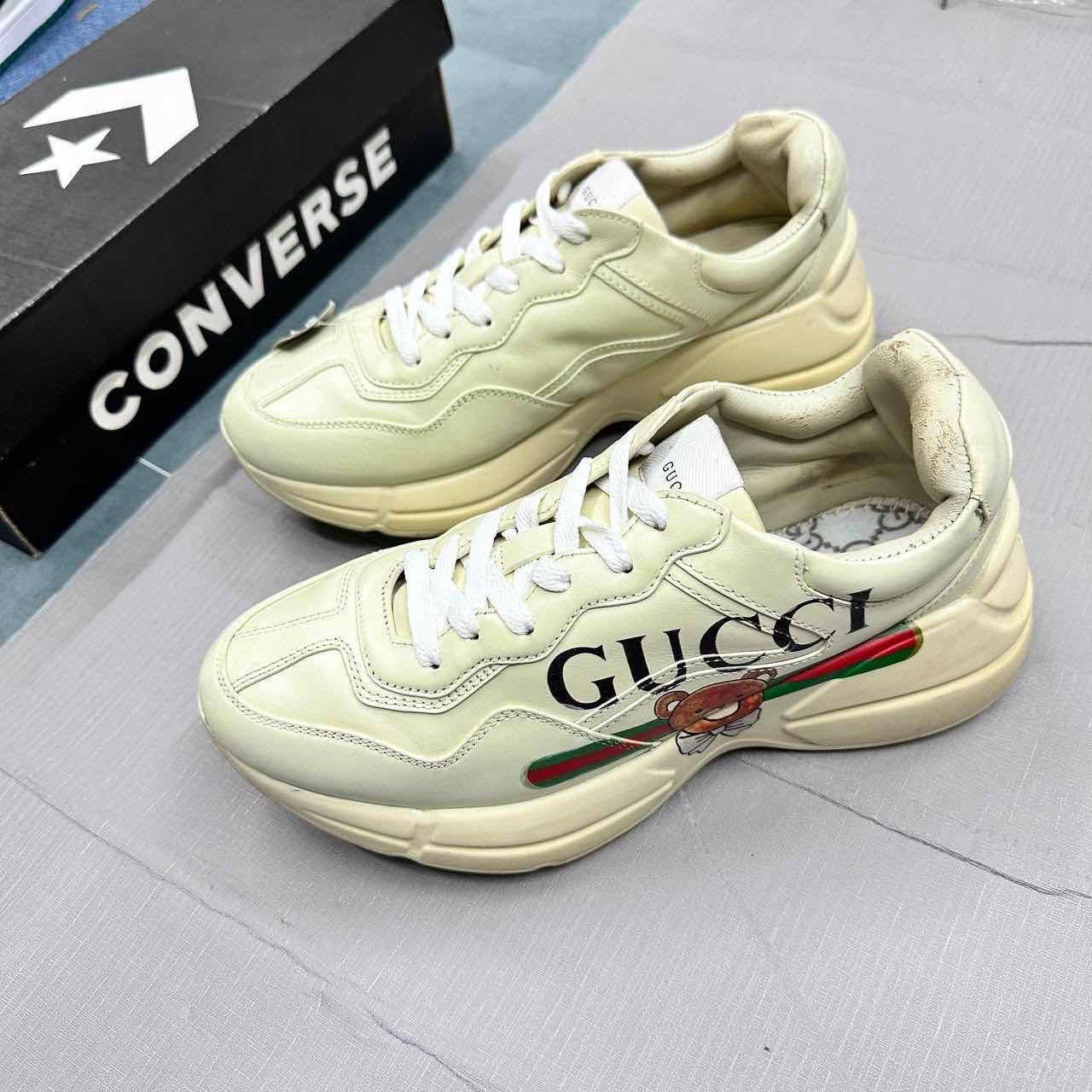 VERSEGUCCI GUCCI