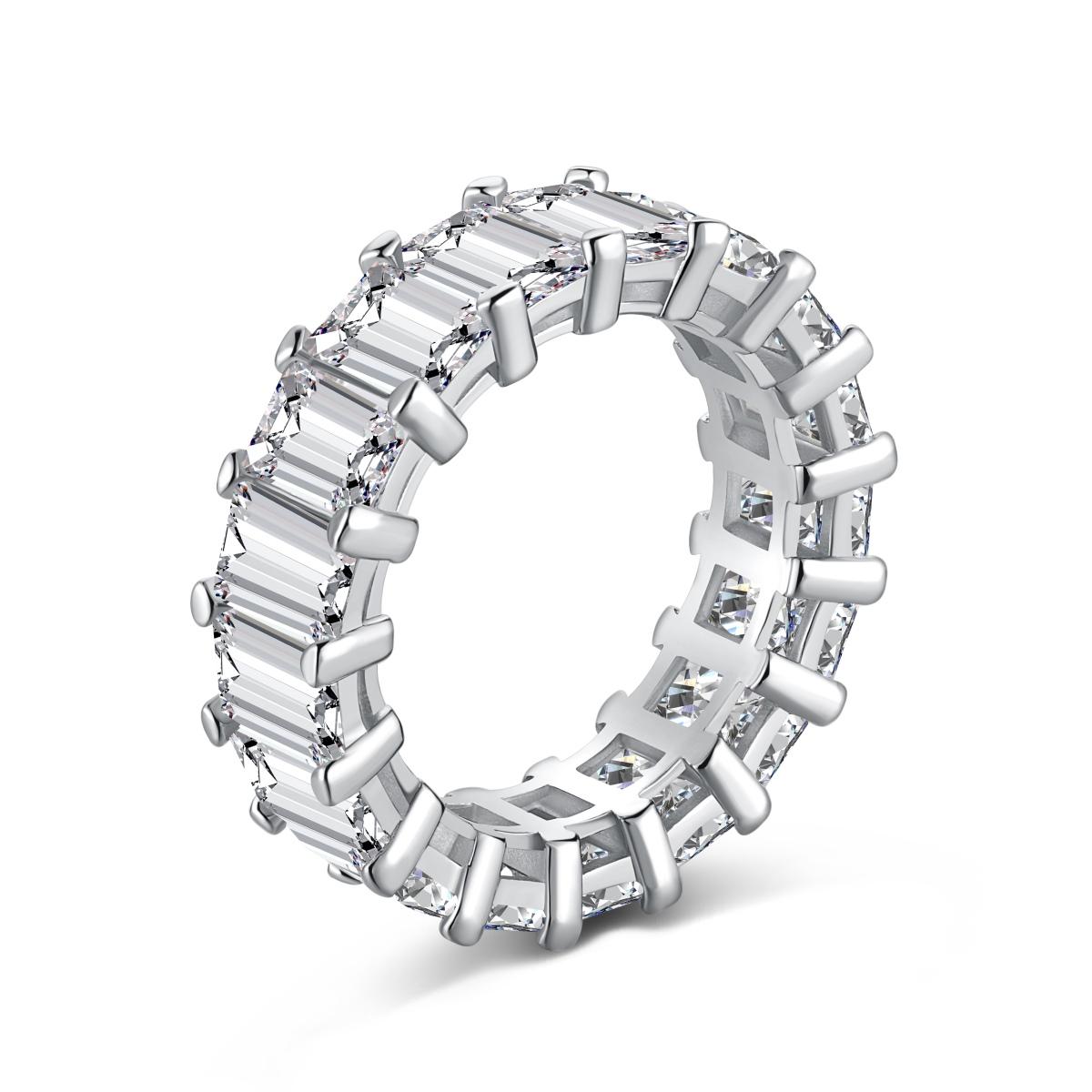 Icônic Crystals Matrix Emerald Band Eternity Ring