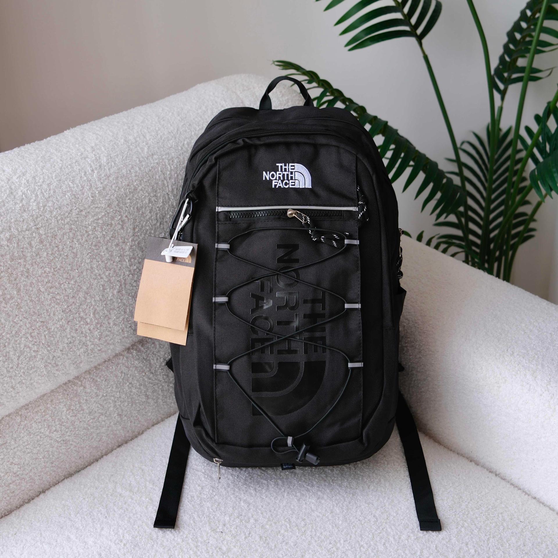 The Northface ពណ៌ខ្មៅ