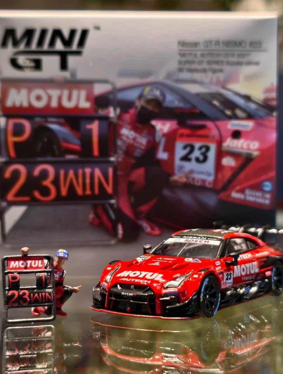 1/64 Nissan GT-R NiSMO#23🔴
