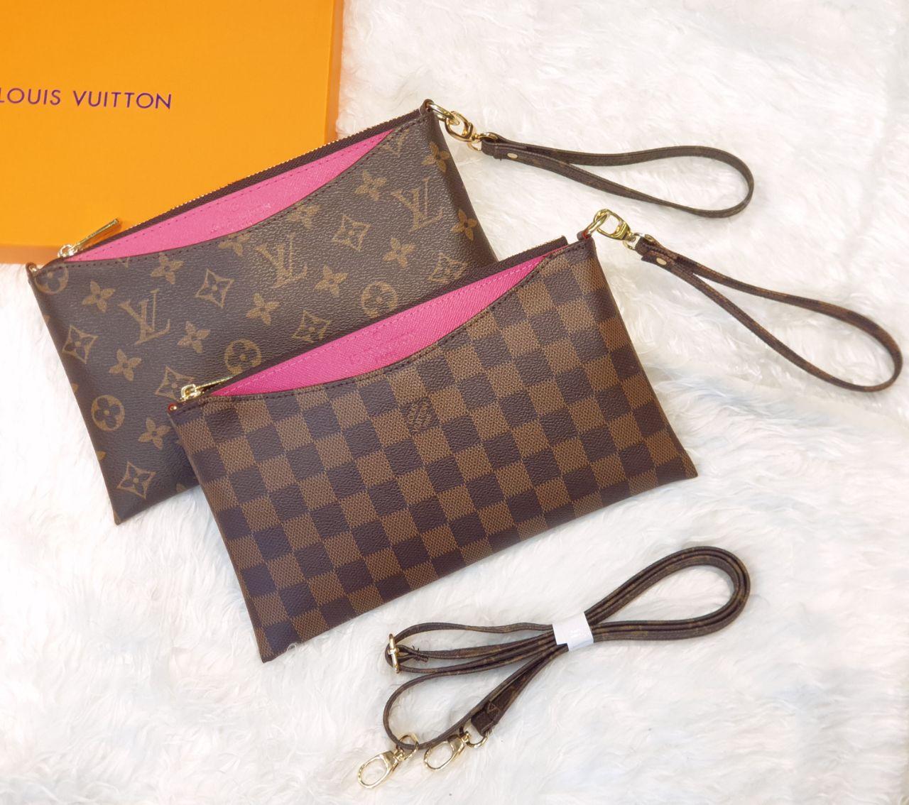 កាបូបម៉ាក”LV“