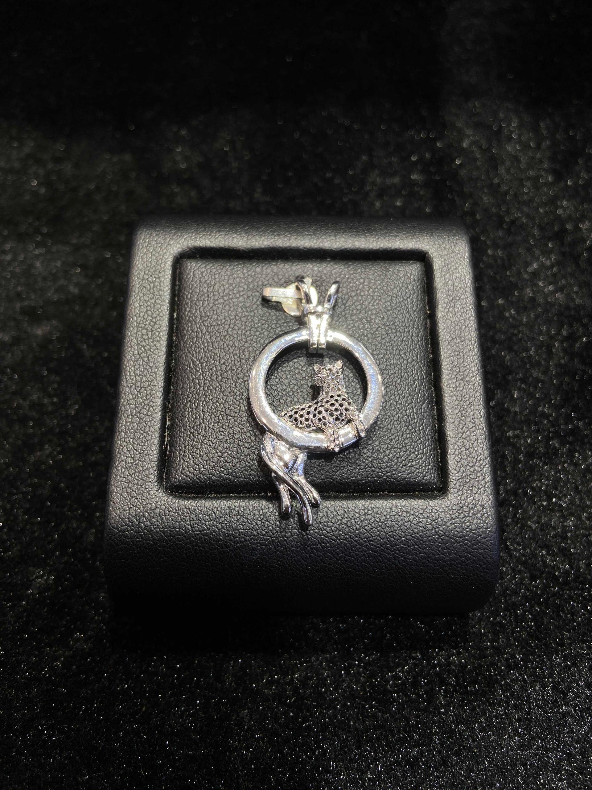 បណ្តោងដាំពេជ្រម៉ូតសត្វខ្លា